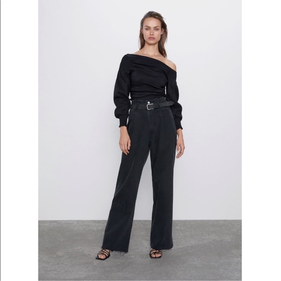 ZARA Asymmetric Off The Shoulder Long Sleeve Top Black Size Small - Picture 2 of 6